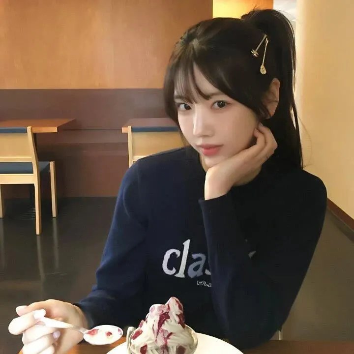 吞噬太阳的女子